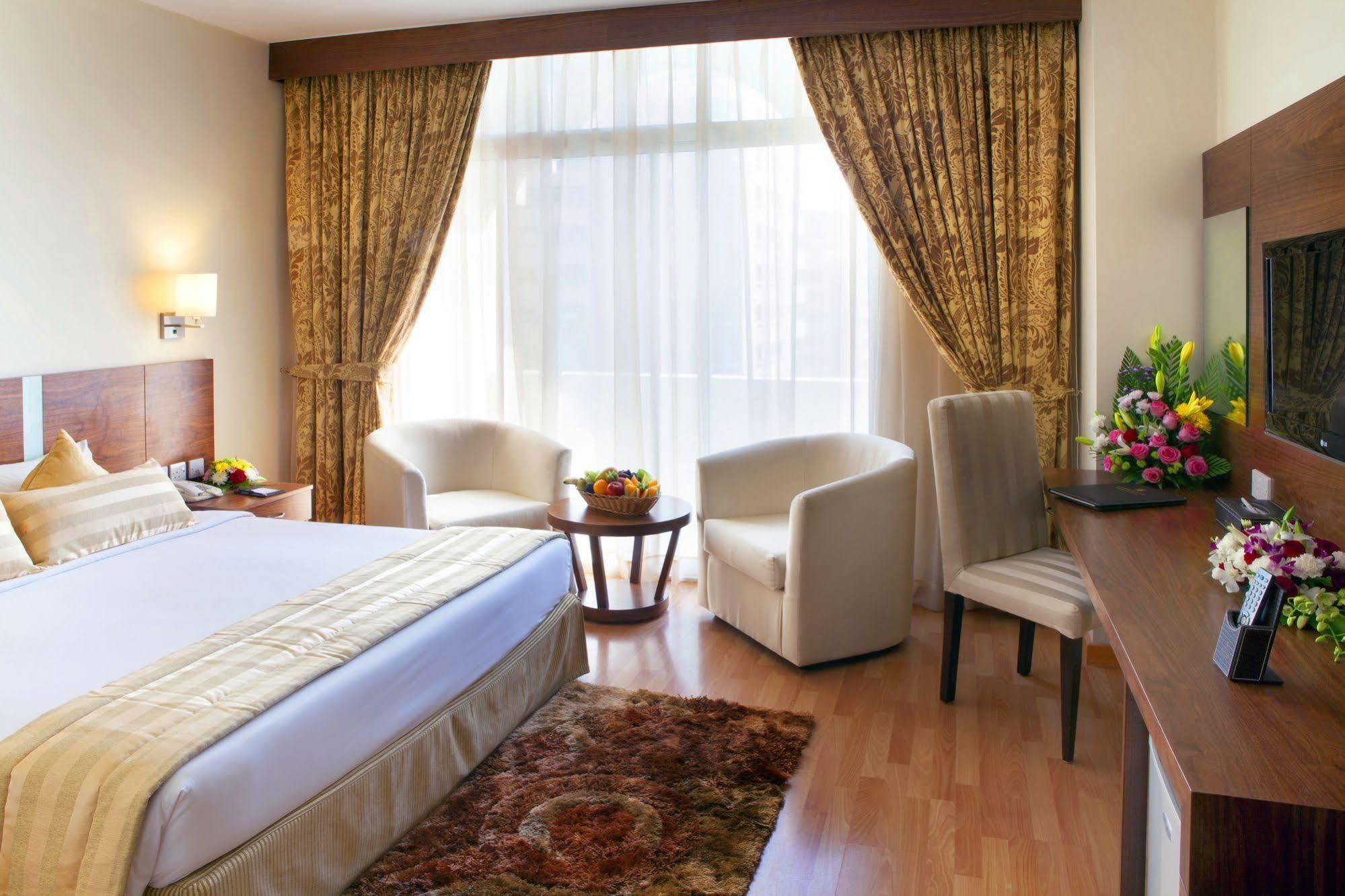 Landmark Plaza Hotel Dubaï Extérieur photo