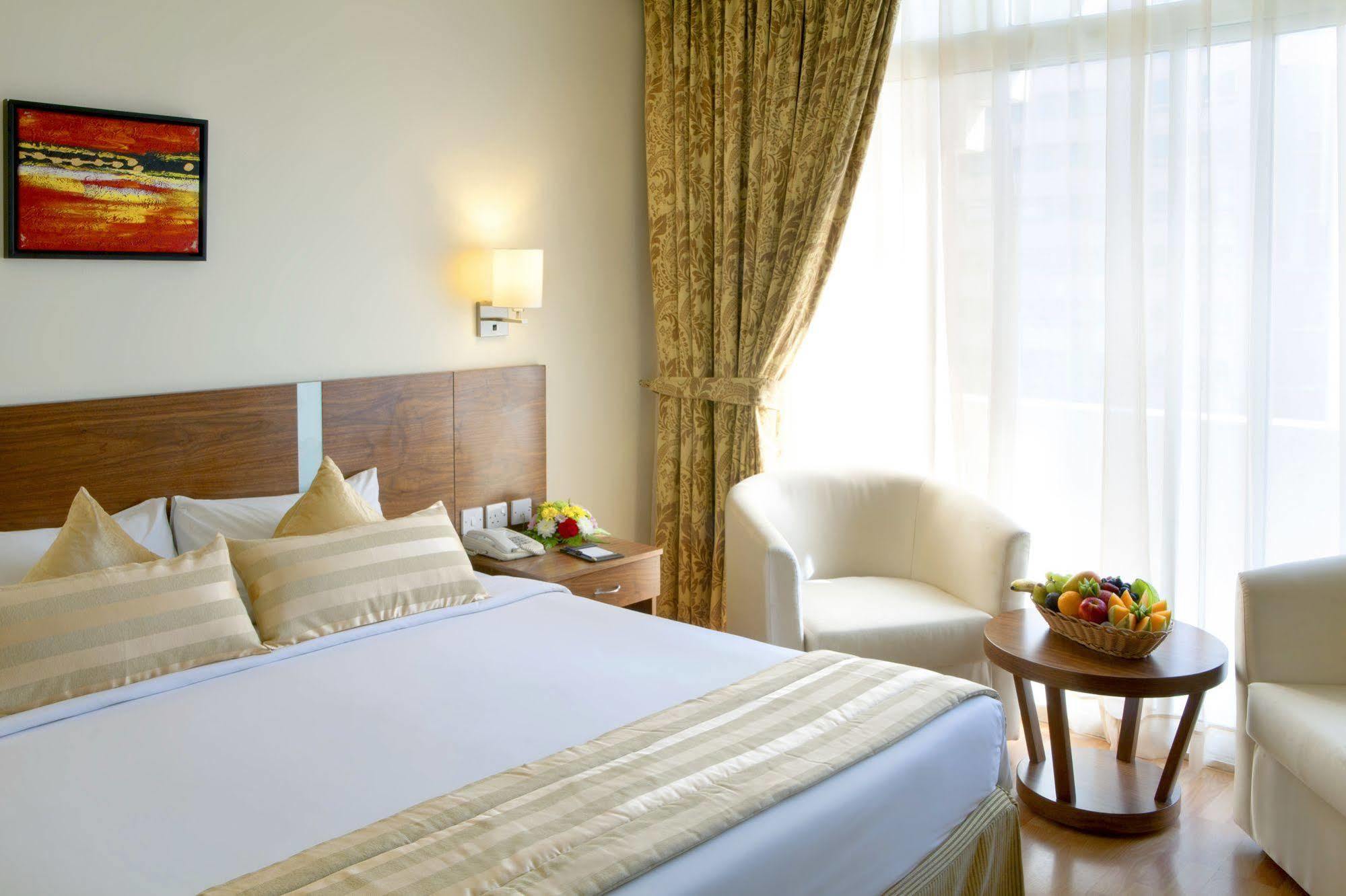 Landmark Plaza Hotel Dubaï Extérieur photo